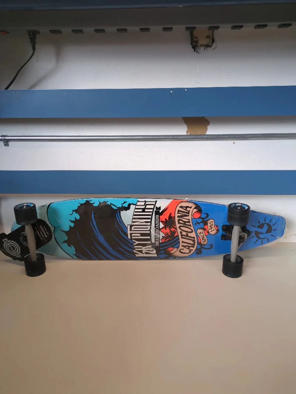 36'' Blue Longboard Q17292