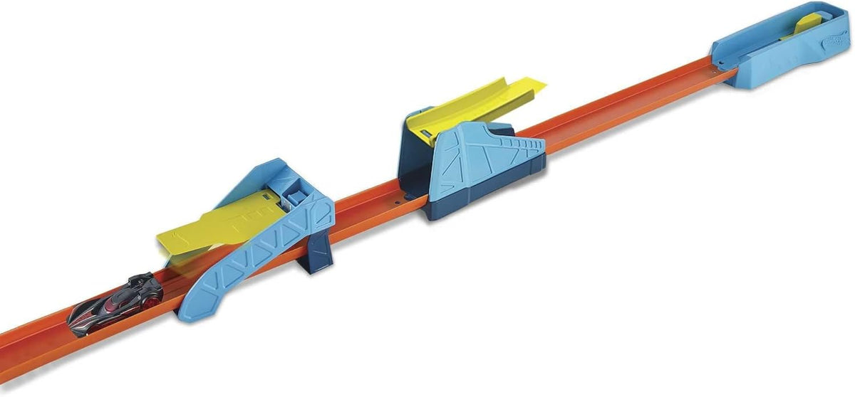 13 Component Parts 1:64 Scale Toy Car Track Set H844539