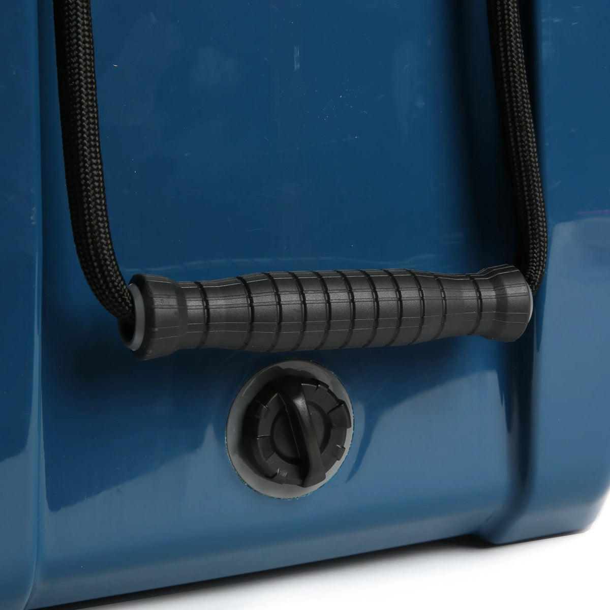 35 Quart Hard Sided Cooler with Stainless Steel Locking Plate I654327