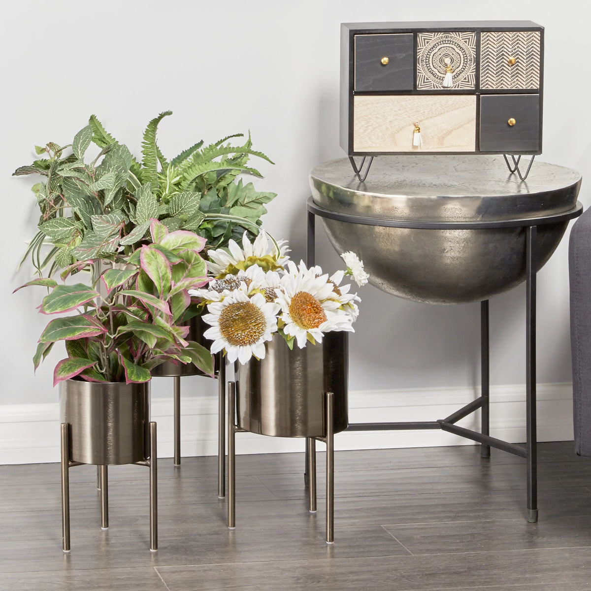 Black Metal Planter with Stand 3 Count F935