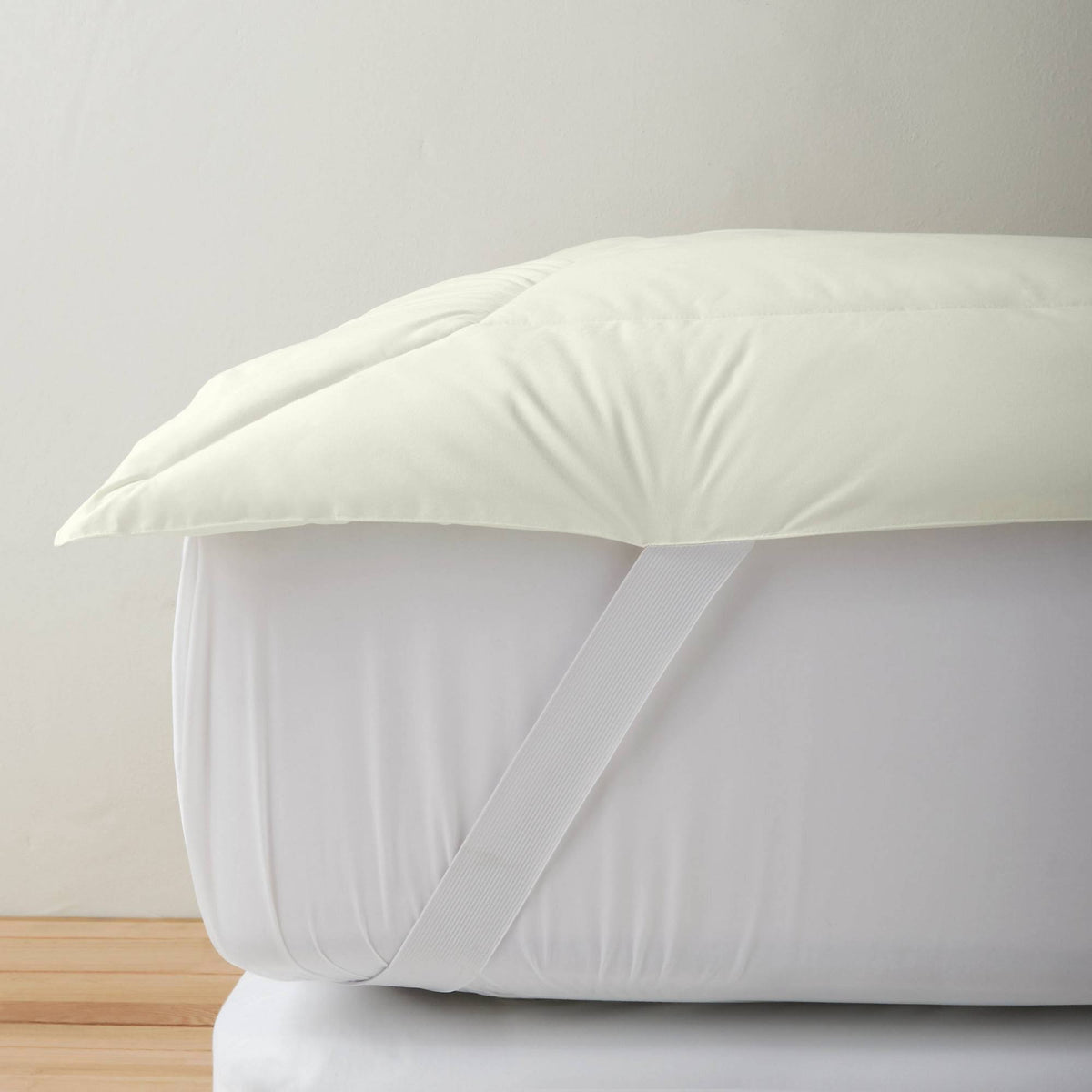 California King Wool Blend Mattress Topper B396176