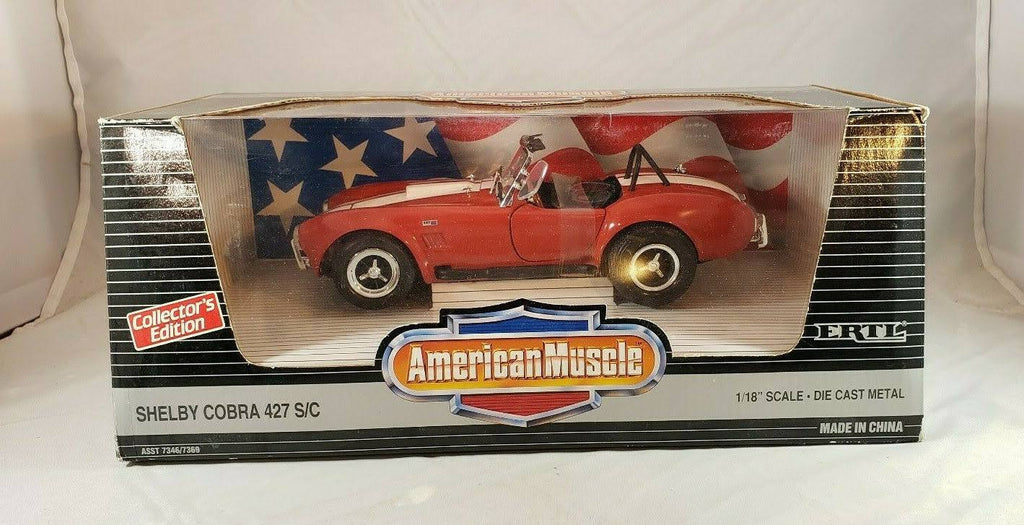 Red 1/18 Scale Diecast Car H4545