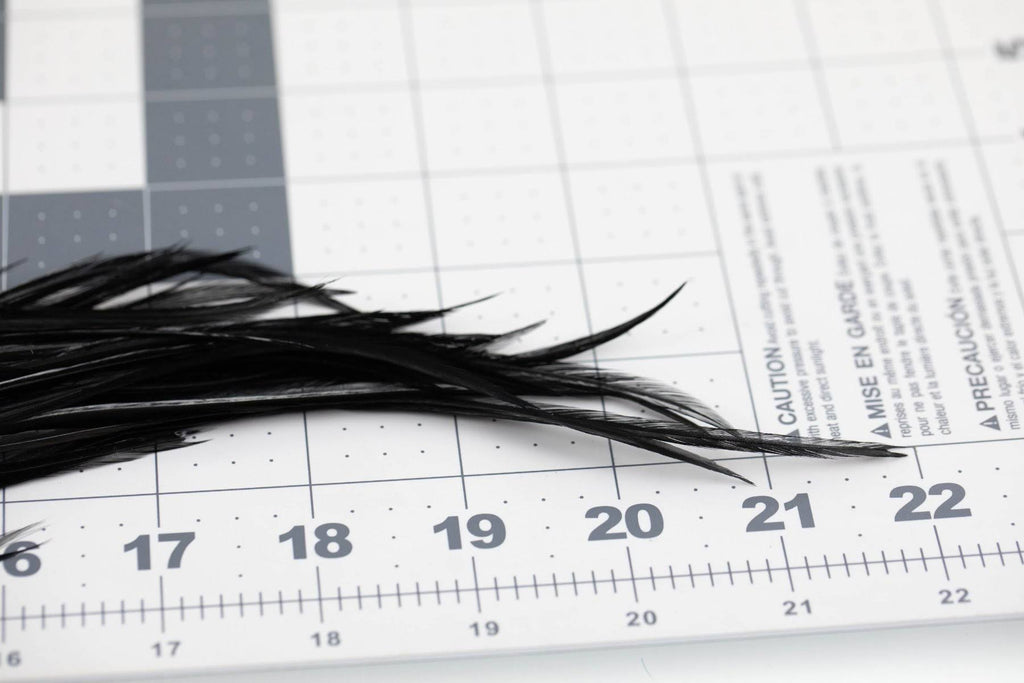 Hackle 1/2 Saddle - Dark Brown Dun S49705