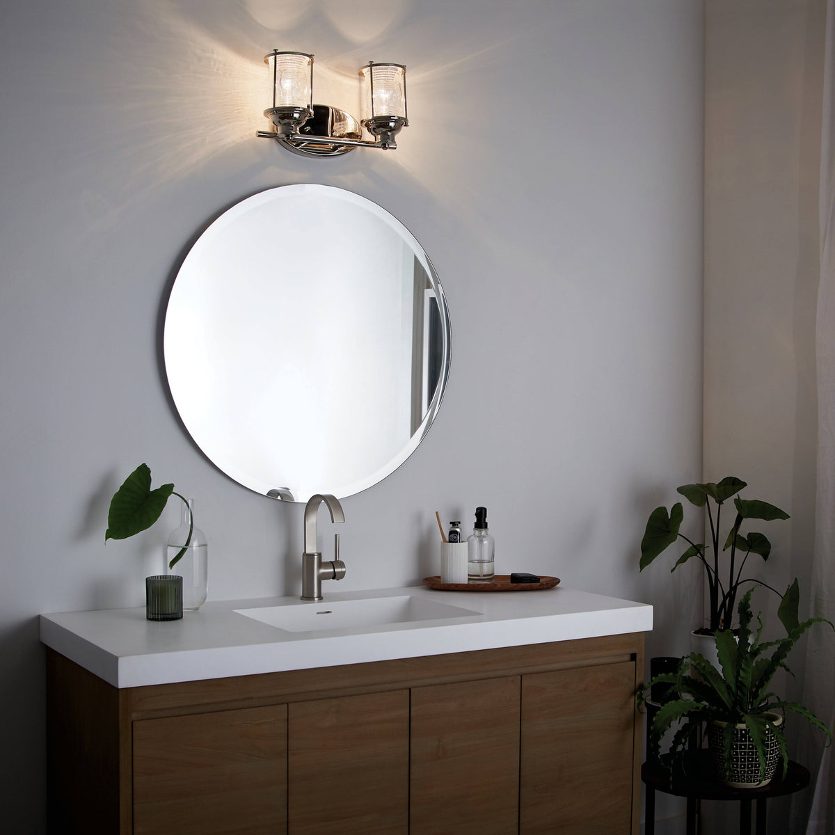 Polished Nickel 2 Light Bath R65626
