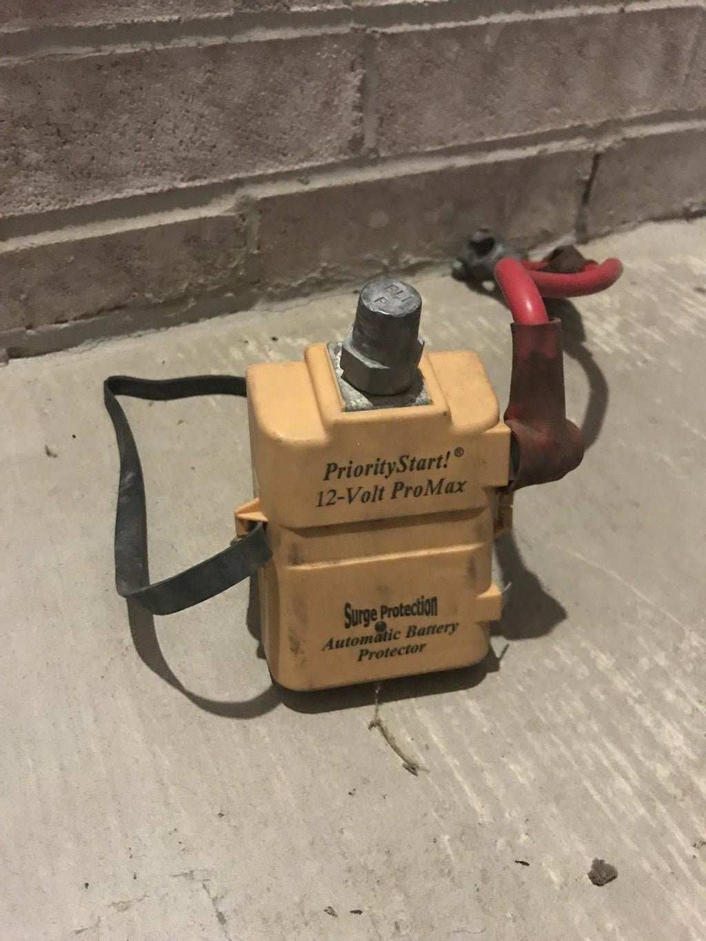 12-Volt Automatic Battery Protector U4796