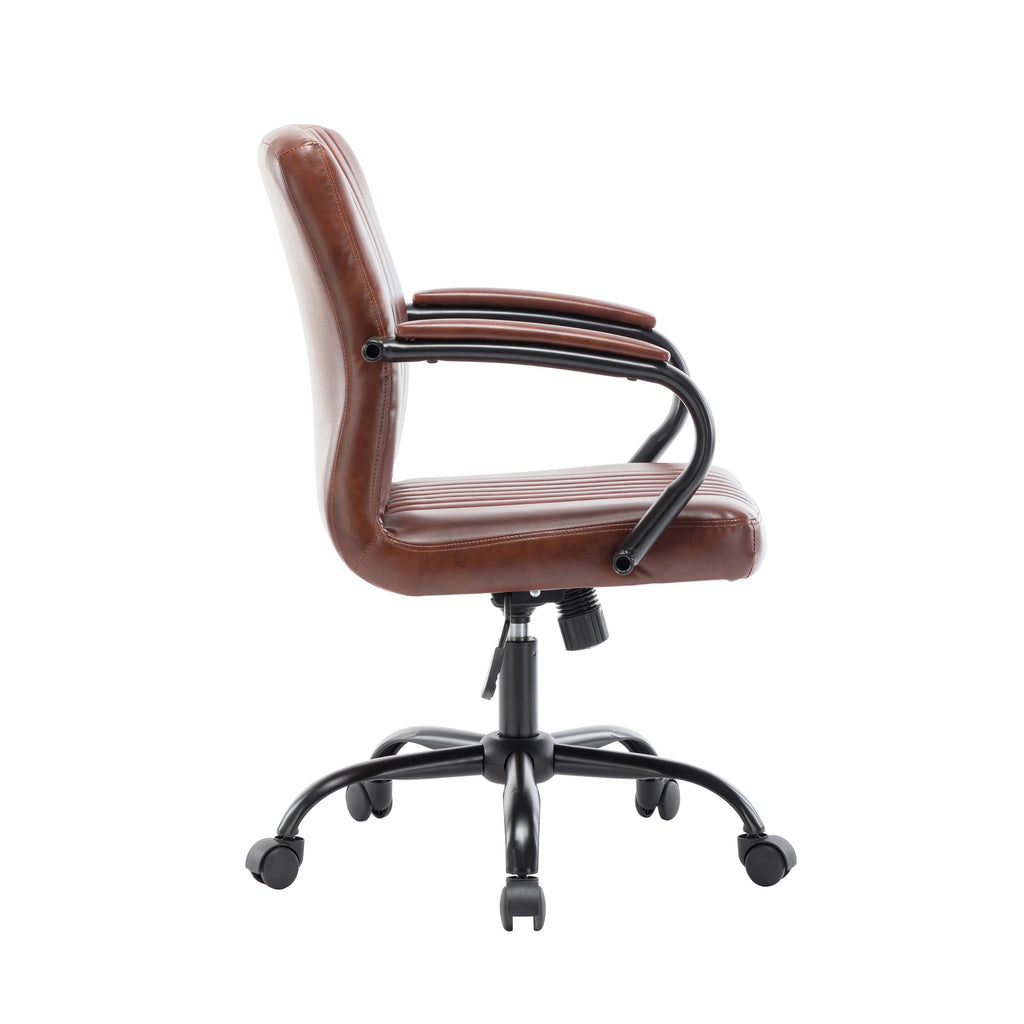Swivel Office Chair with Leather Upholstery and Caster Wheels Q58775