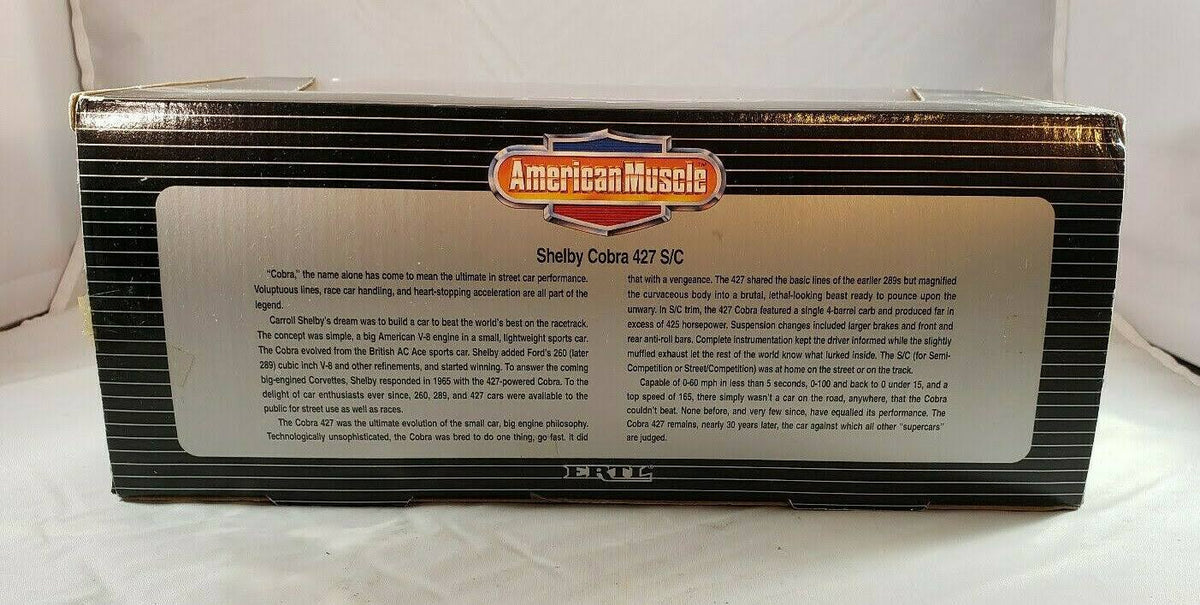 Red 1/18 Scale Diecast Car H4545