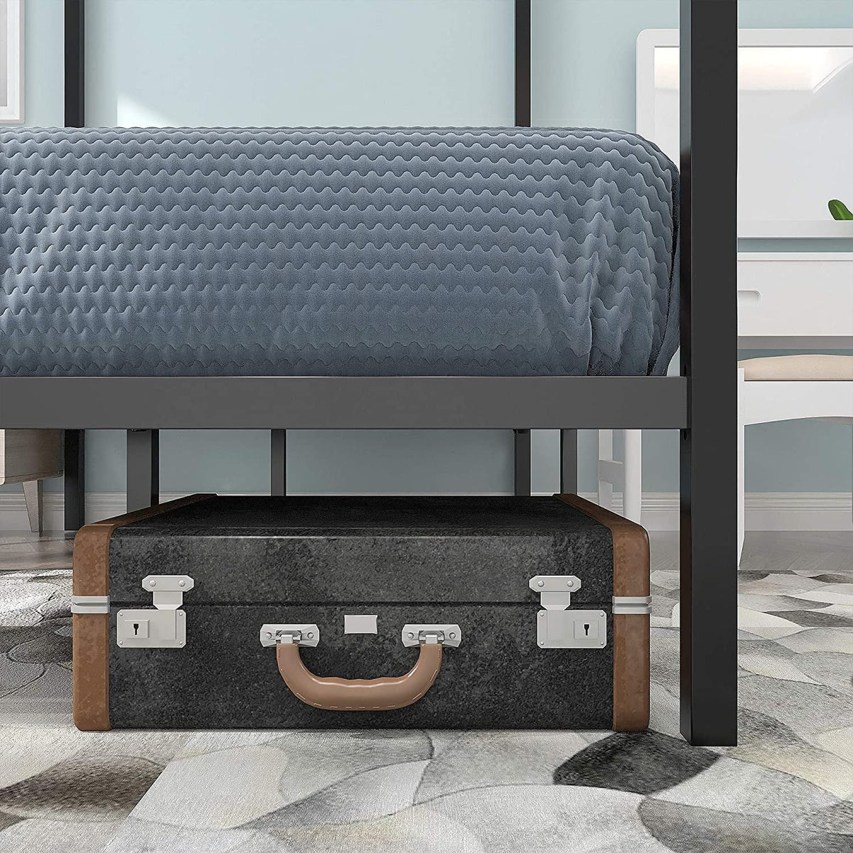 Queen Size Black Metal Canopy Bed Frame with Headboard V543458