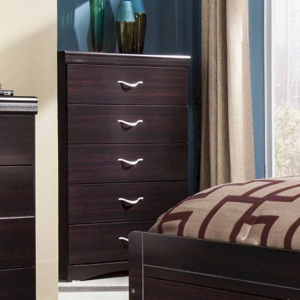 Five Drawer Chest R188328