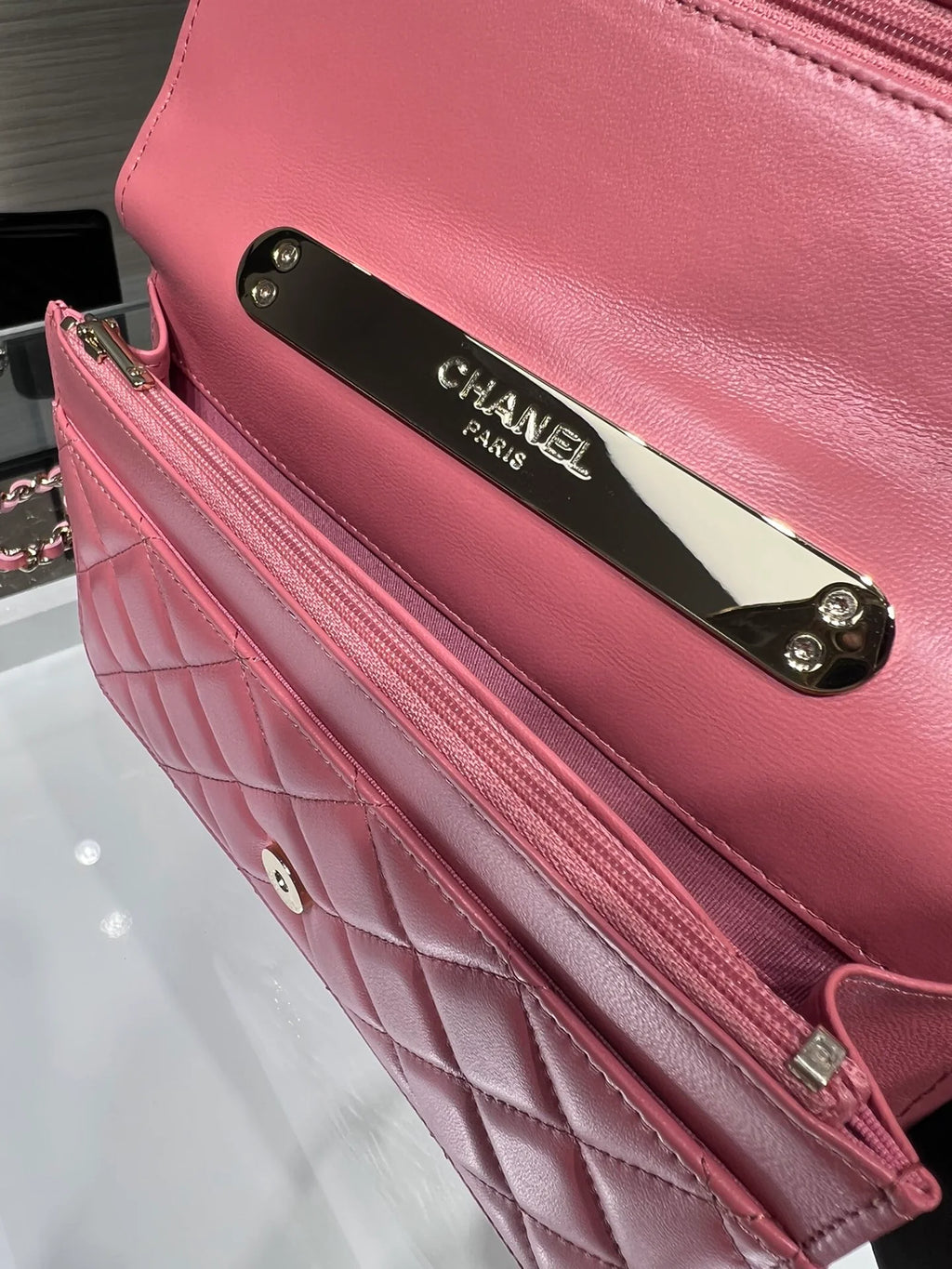 Pink Chain Wallet Bag J3331