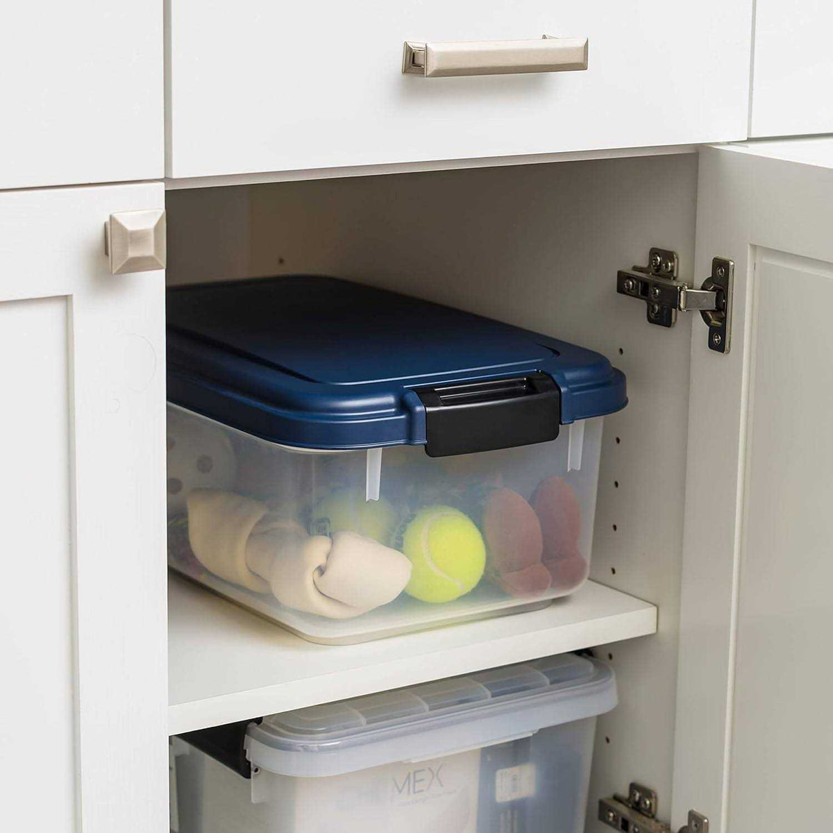 Airtight Pet Food Storage Container R7893