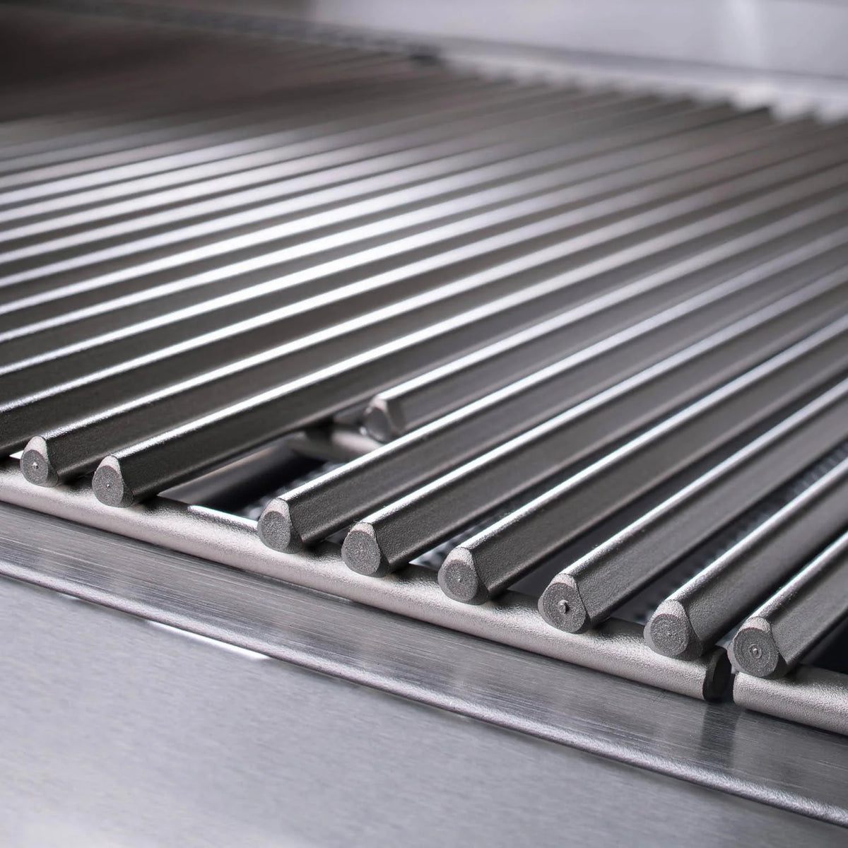 32 Built-In Natural Gas Grill with Lights P63887