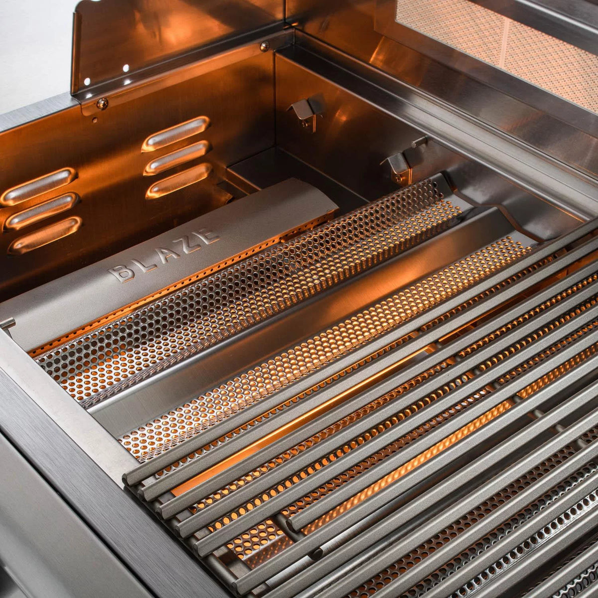 32 Built-In Natural Gas Grill with Lights P63887