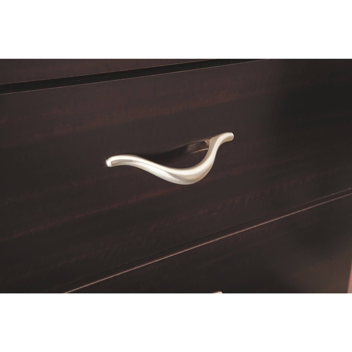 Five Drawer Chest R188328