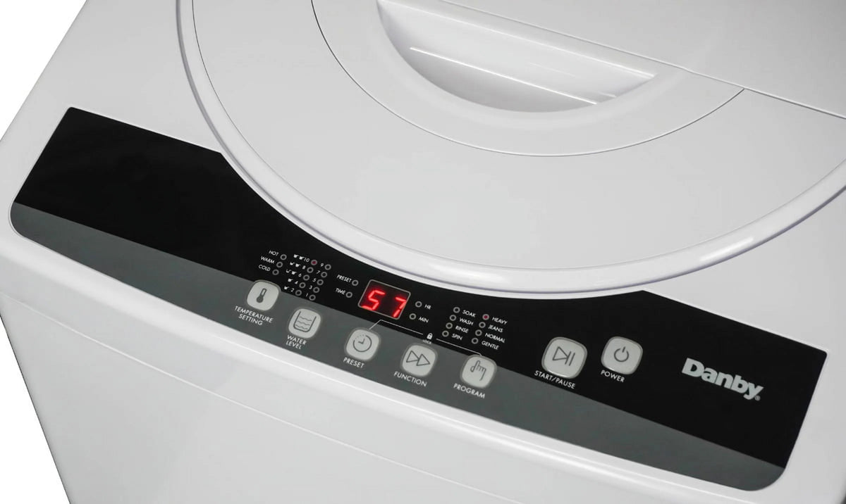1.6 Cu. ft. White Compact Top Load Washing Machine K847